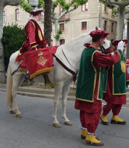 seguici tres la bona