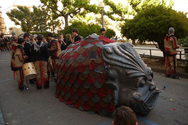 versot la tarasca trenca el son