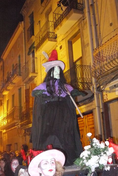 Aquelarre de Cervera. Dijous Gras. La santa bruixa.